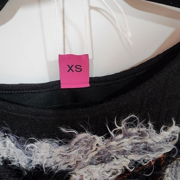 Save the Queen sweater top, size xs - Picture 4 of 7